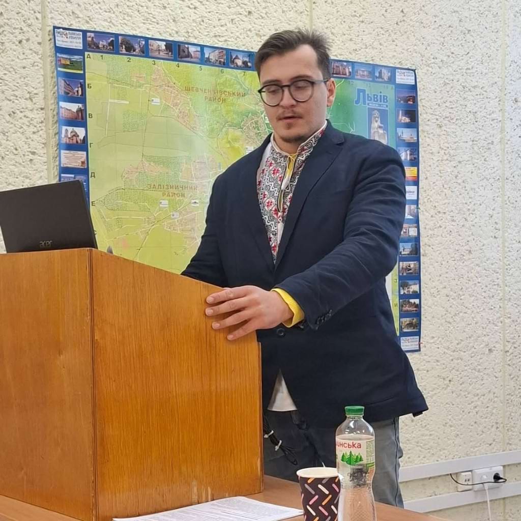 2. Доповідь В.Януля