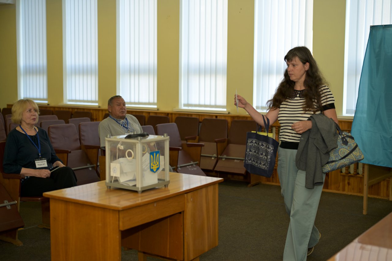 Вибори директора Інституту екології Карпат НАН України 28